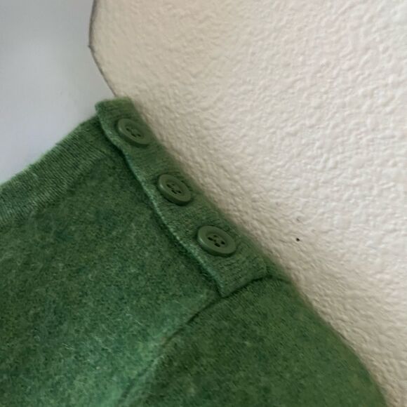 L.L. Bean Women's Pullover Cashmere Sweater XS Green Stripe Accent Blue Yellow - Picture 4 of 7